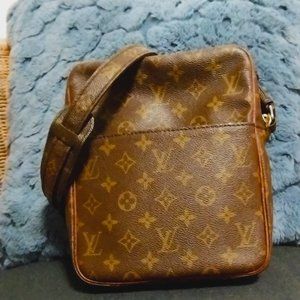 1980s vintage Louis Vuitton crossbody bag